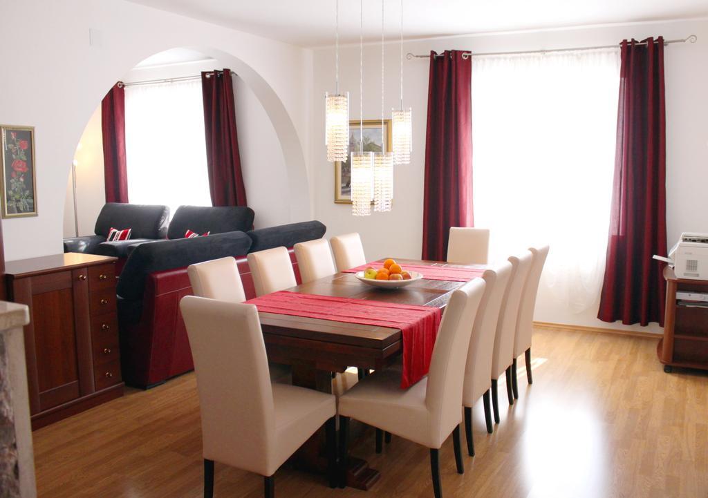 Villa Grand Pinea Čilipi Værelse billede