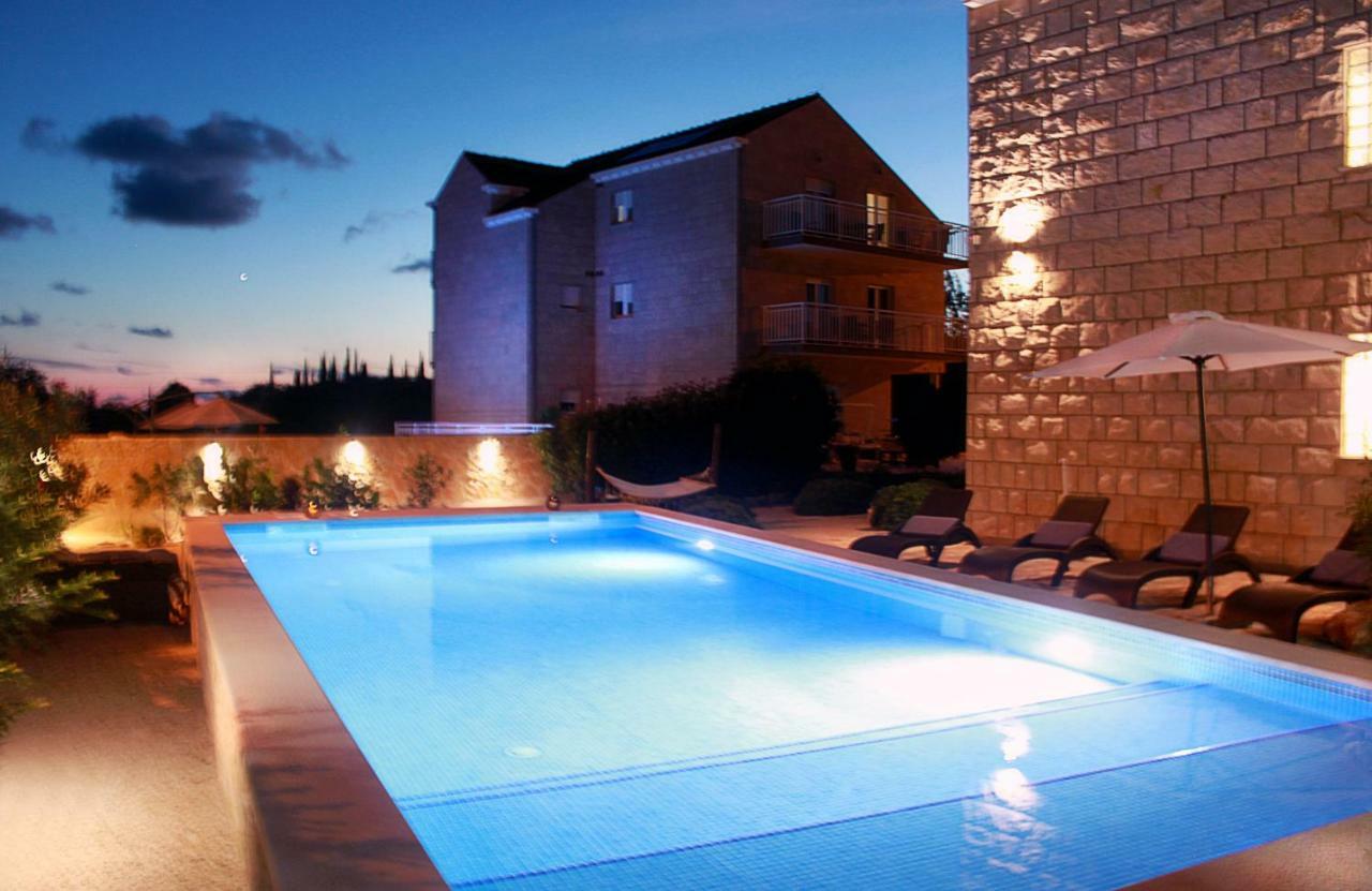 Villa Grand Pinea Čilipi Eksteriør billede